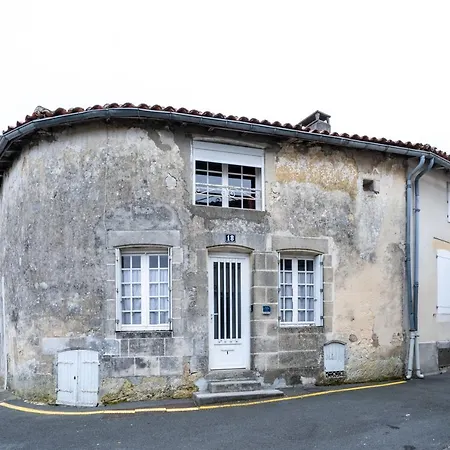 Laconciergeriejonzac, Georgeon Jonzac