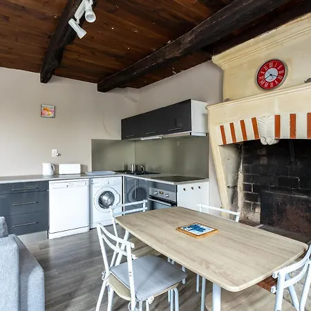 Laconciergeriejonzac, Georgeon Apartmán *