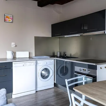 Laconciergeriejonzac, Georgeon Apartmán *